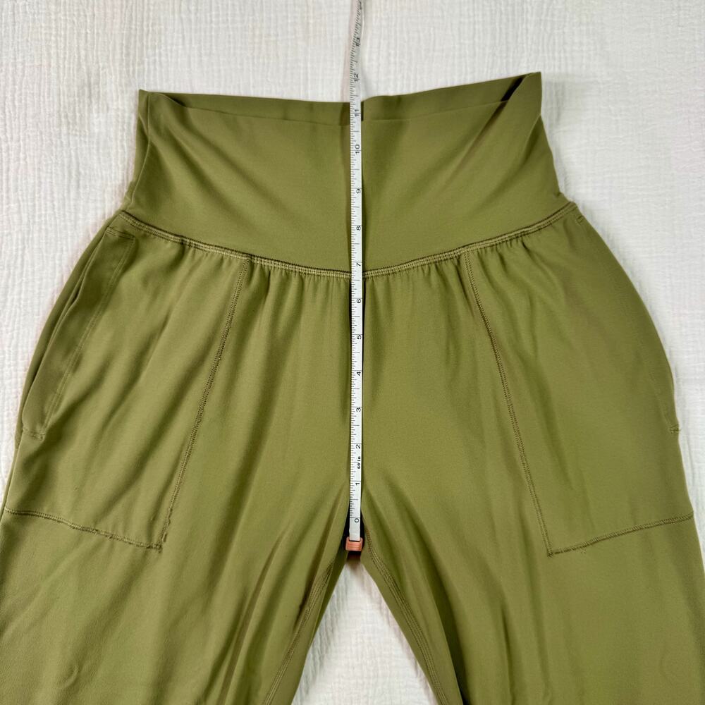 Athleta Salutation Cargo Jogger Pants Women's XS Olive Green Athleisure Pilates - Picture 7 of 16